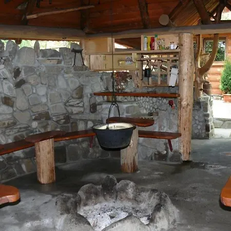 Lodge Mroz *