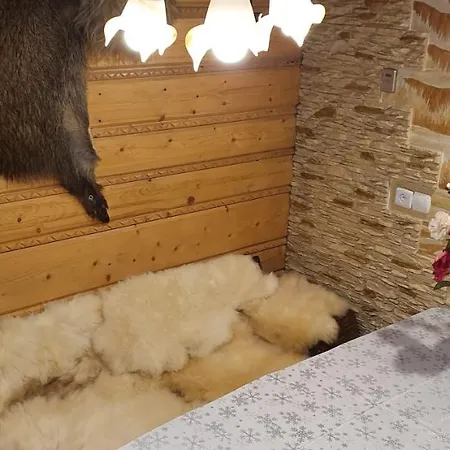 Mroz Lodge *